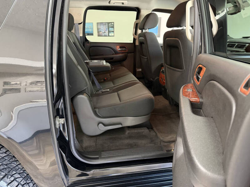 2012 Chevrolet Suburban LS