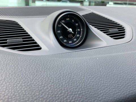 2025 Porsche Cayenne E-Hybrid