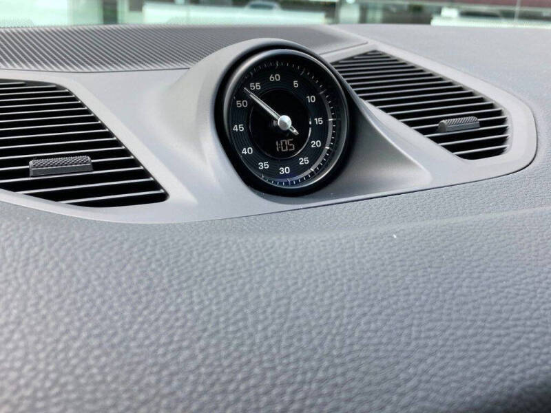 2025 Porsche Cayenne E-Hybrid