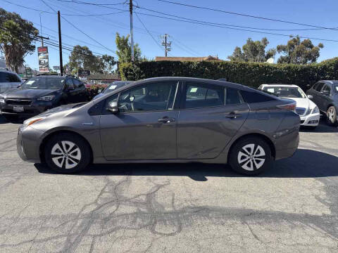 2017 Toyota Prius Two