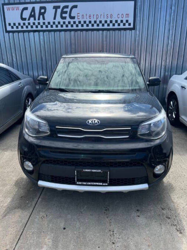 2017 Kia Soul +