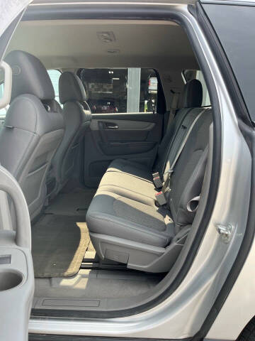 2017 Chevrolet Traverse LT