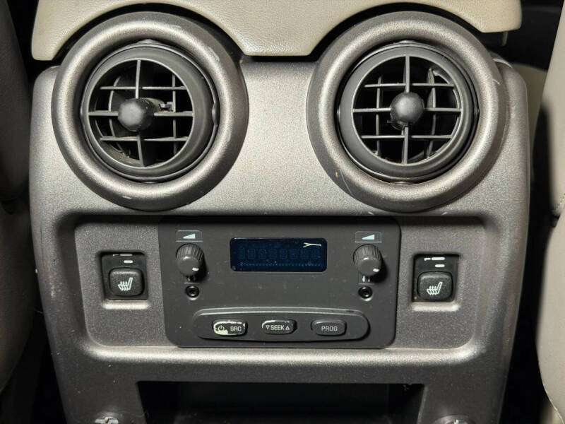 2004 HUMMER H2