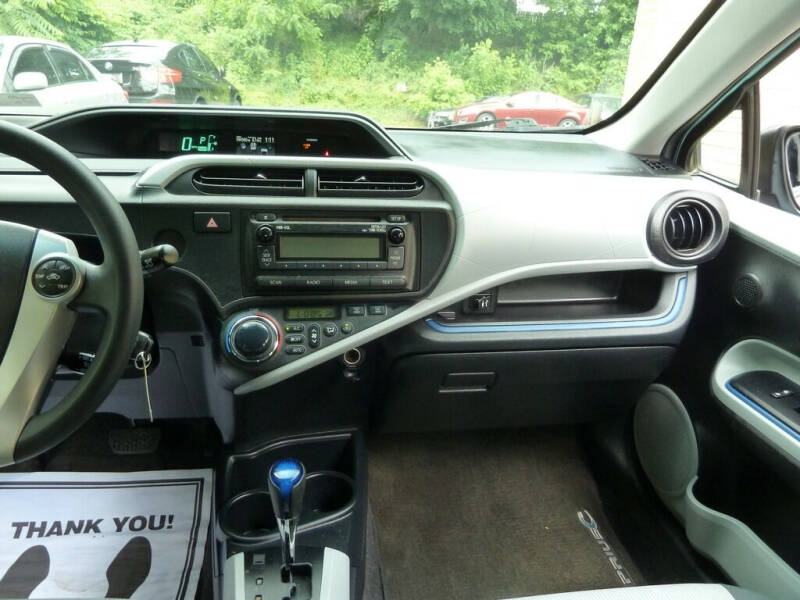 2012 Toyota Prius c Three