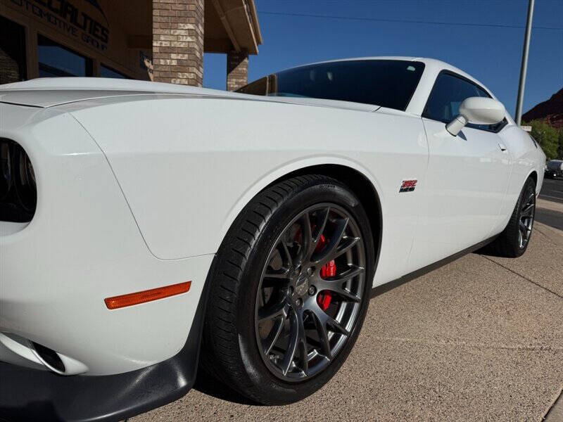 2016 Dodge Challenger SRT 392