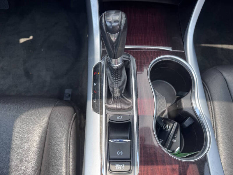 2017 Acura TLX