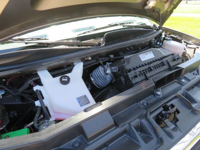 2021 GMC Savana LS 2500