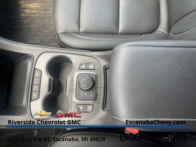 2023 GMC Acadia SLT