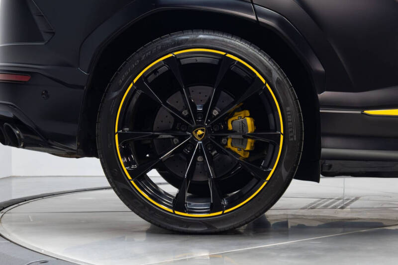 2022 Lamborghini Urus