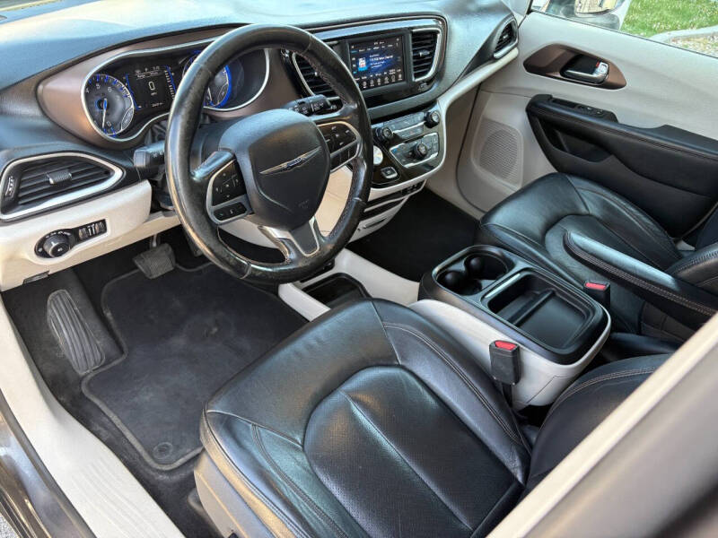 2018 Chrysler Pacifica Touring L