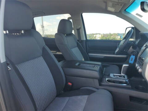 2017 Toyota Tundra SR5