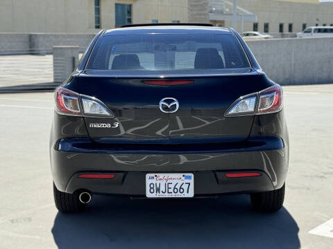 2011 Mazda MAZDA3 i Touring