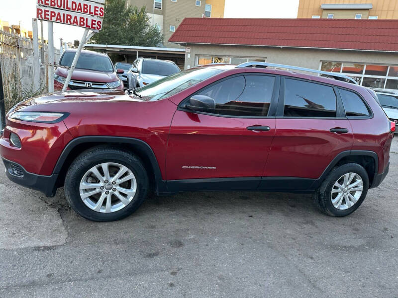 2015 Jeep Cherokee Sport