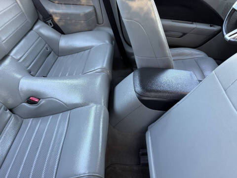 2005 Ford Mustang GT Deluxe
