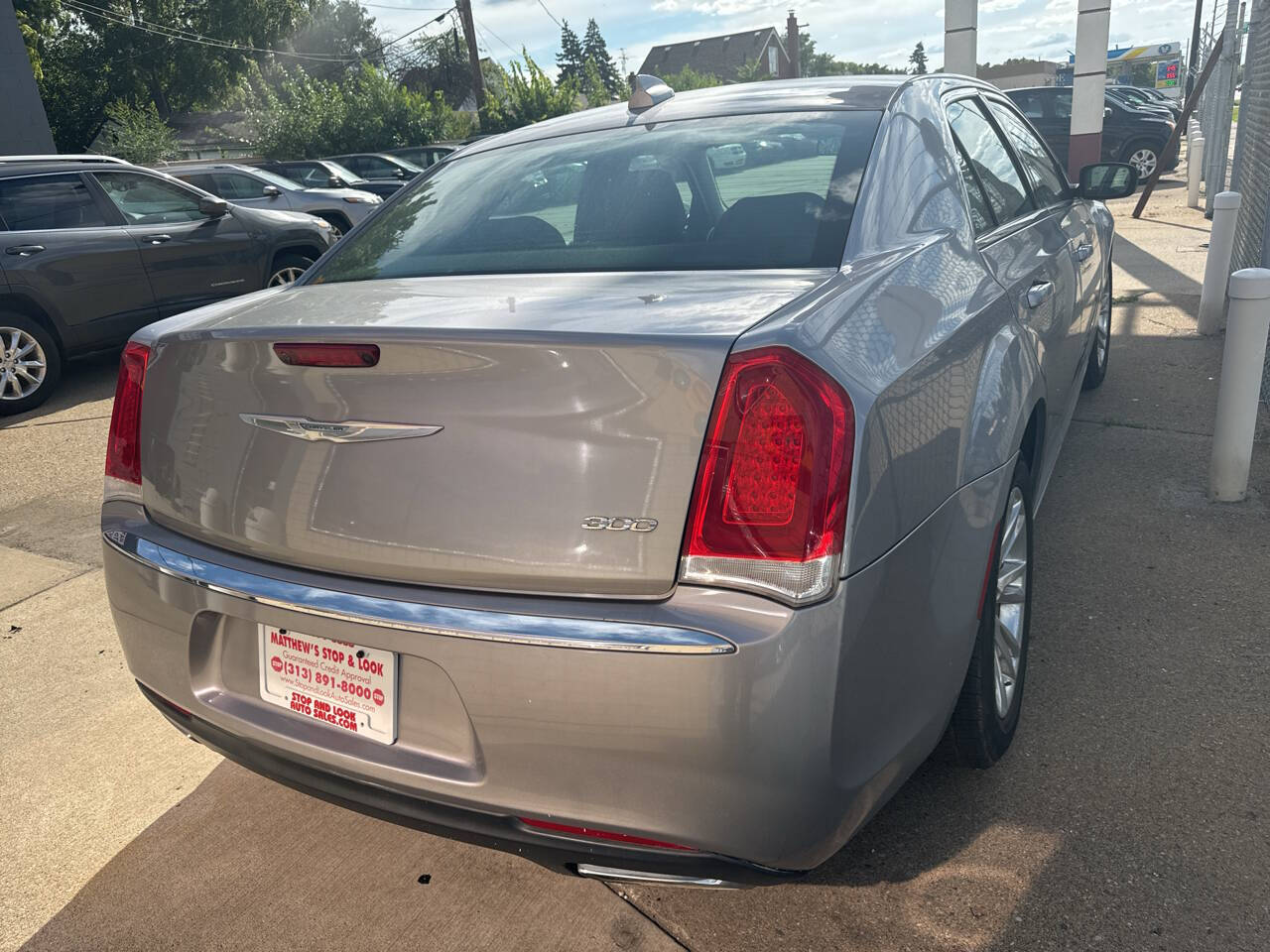 2017 Chrysler 300 for sale at Matthew's Stop & Look Auto Sales in Detroit, MI