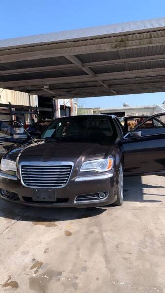 2012 Chrysler 300 for sale at BSA Used Cars in Pasadena TX