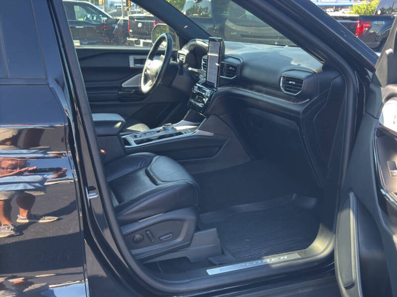 2022 Ford Explorer Platinum