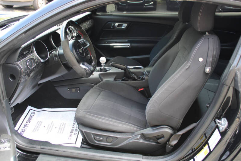 2020 Ford Mustang