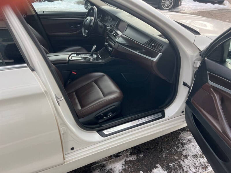 2015 BMW 5 Series 528i xDrive