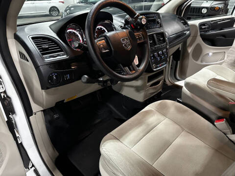 2015 Dodge Grand Caravan SE