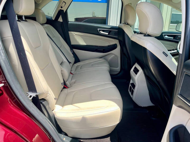2019 Ford Edge Titanium