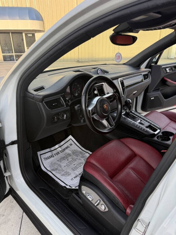 2018 Porsche Macan