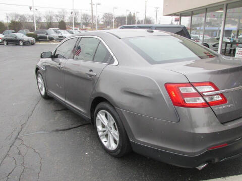 2013 Ford Taurus SEL