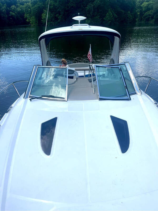 2008 Sea Ray Sun Dancer 330