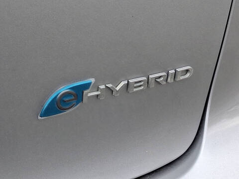 2017 Chrysler Pacifica Hybrid Touring Plus