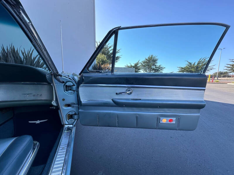 1963 Ford Thunderbird