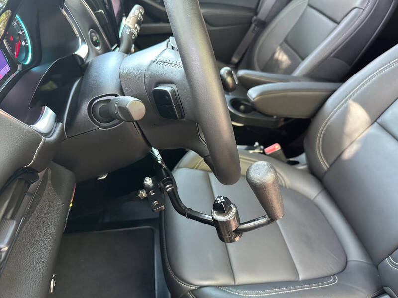 2022 Chevrolet Traverse LT Leather