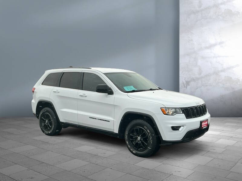 2020 Jeep Grand Cherokee Laredo