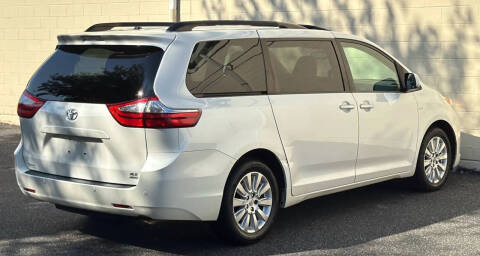 2016 Toyota Sienna