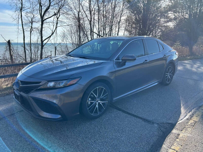 2023 Toyota Camry Hybrid SE