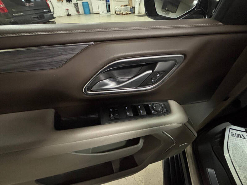 2022 GMC Yukon XL SLT