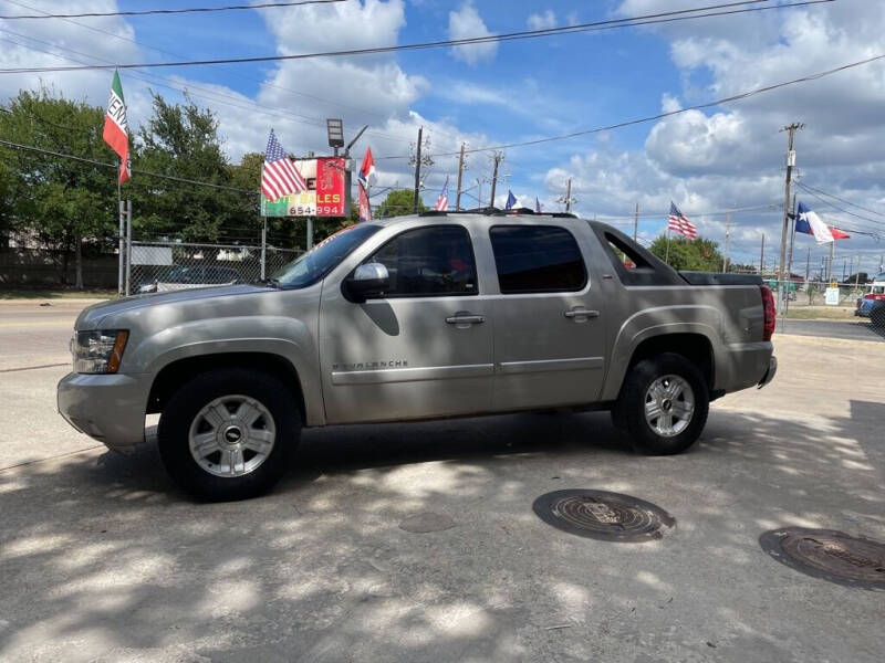 2007 Chevrolet Avalanche for sale at ASHE AUTO SALES, LLC. in Dallas TX