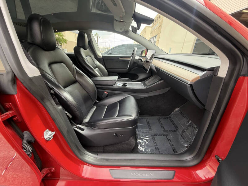 2023 Tesla Model Y Long Range