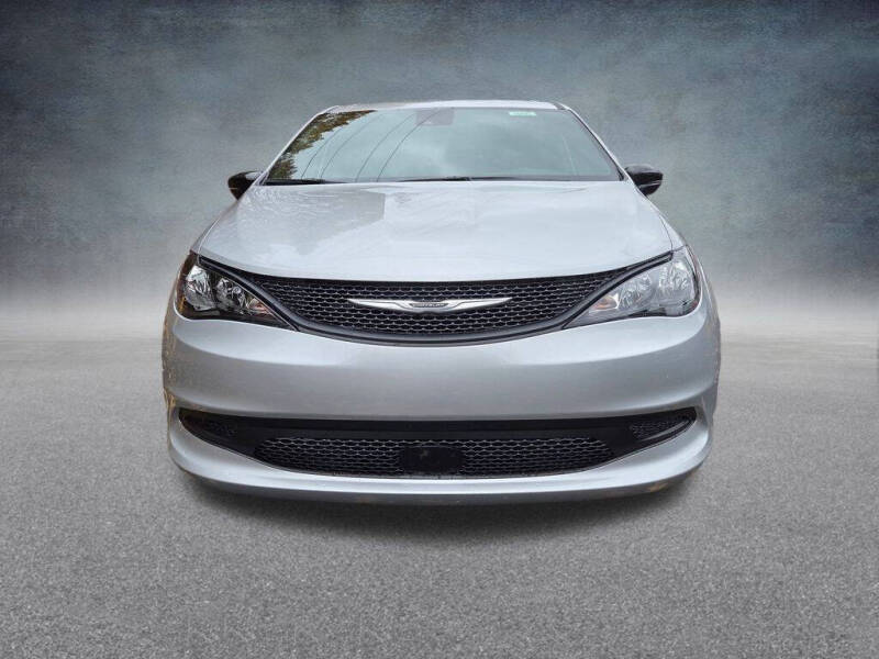 2026 Chrysler Voyager LX