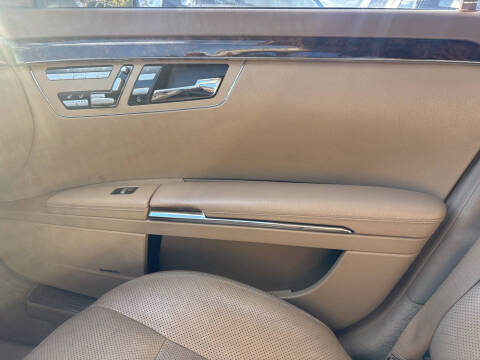 2010 Mercedes-Benz S-Class S 550 4MATIC