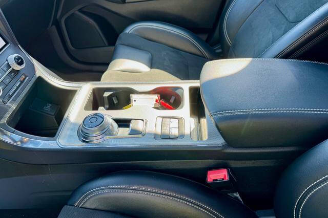 2021 Ford Edge ST