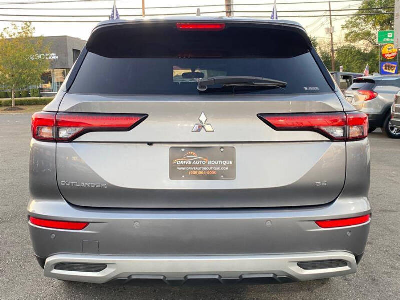 2022 Mitsubishi Outlander