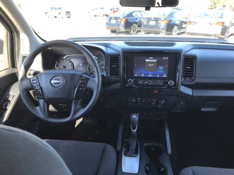 2022 Nissan Frontier S