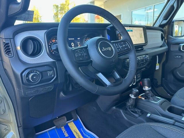 2025 Jeep Wrangler Sport