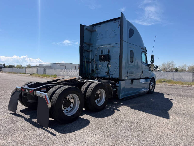 2019 Freightliner Cascadia
