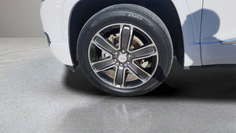 2017 GMC Acadia Denali