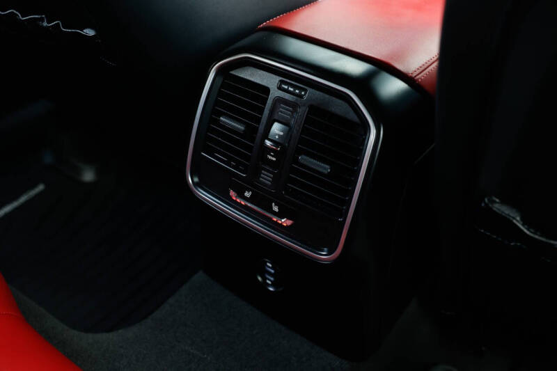 2023 Porsche Macan GTS