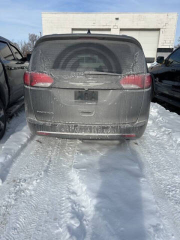 2019 Chrysler Pacifica Touring L