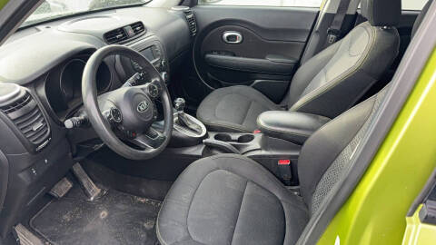 2016 Kia Soul +