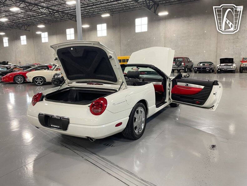 2003 Ford Thunderbird