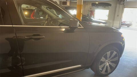 2023 Volvo XC90 B6 Ultimate Bright Theme 7P